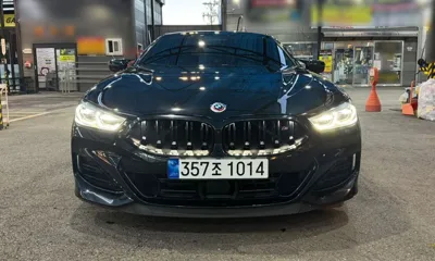 BMW 8-Series · 2023 год