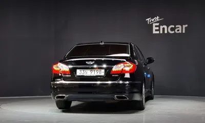 Hyundai Genesis 2012, 189564 км, за 3000000 KRW