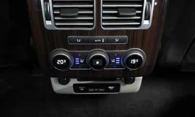 Land Rover Range Rover 2017, 63394 км, за 34990000 KRW - фото 18