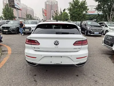 Volkswagen CC 2023, 60000 км, за 147900 CNY