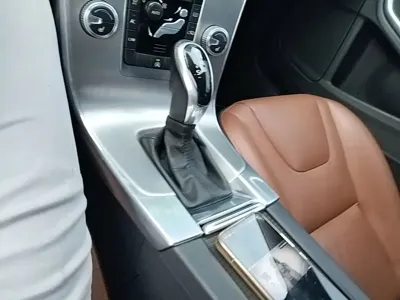 Volvo S60 2015, 176400 км, за 33300 CNY - фото 14