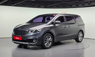 Kia Canival · 2015 год
