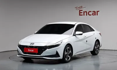 Hyundai Avante · 2022 год