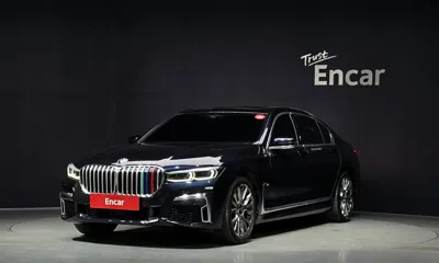 BMW 7-Series · 2021 год