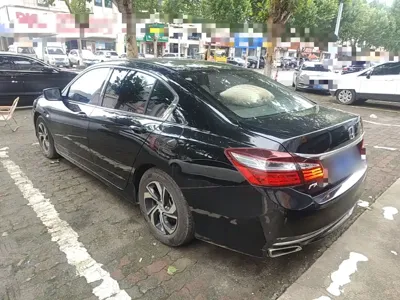 Honda Accord 2017, 80100 км, за 59700 CNY - фото 5