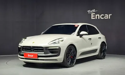Porsche Macan · 2024 год