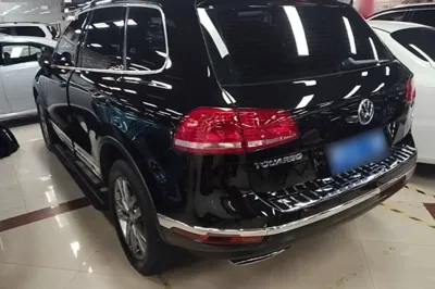 Volkswagen Touareg 2017, 121300 км, за 152795.8 CNY