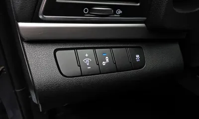 Hyundai Avante 2018, 97392 км, за 9900000 KRW - фото 17