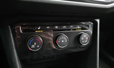 Volkswagen Tiguan 2018, 100268 км, за 16500000 KRW - фото 17