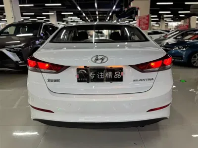 Hyundai Elantra 2016, 92000 км, за 23500 CNY - фото 8