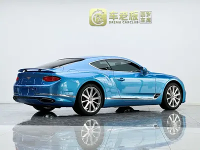 Bentley Continental 2020, 32500 км, за 1765000 CNY