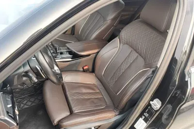 BMW 5 Series 2020, 117899 км, за 165840.26 CNY - фото 8