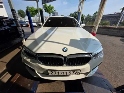 BMW 5-Series · 2020 год