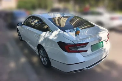 Honda Accord 2022, 80300 км, за 104457.38 CNY