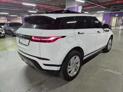 Land Rover Range Rover Evoque 2024, 23500 км, за 42990000 KRW