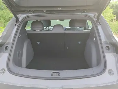 Leapmotor 零跑Lafa5 2025, 9900 км, за 92000 CNY