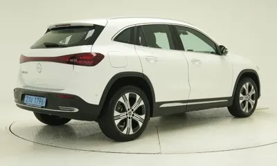 Mercedes-Benz EQA 2026, 5017 км, за 53000000 KRW - фото 2