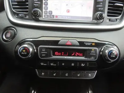 Kia Sorento 2018, 70060 км, за 17000000 KRW - фото 12