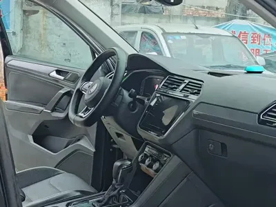 Volkswagen Tiguan L 2021, 68000 км, за 93800 CNY - фото 6