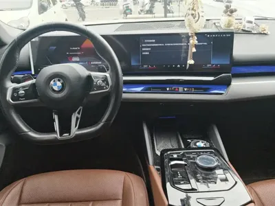 BMW 5 Series 2024, 25000 км, за 260000 CNY - фото 12