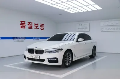 BMW 5-Series · 2018 год