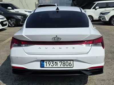 Hyundai Avante 2022, 76125 км, за 18800000 KRW - фото 5