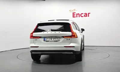 Volvo V60 2023, 23884 км, за 44800000 KRW