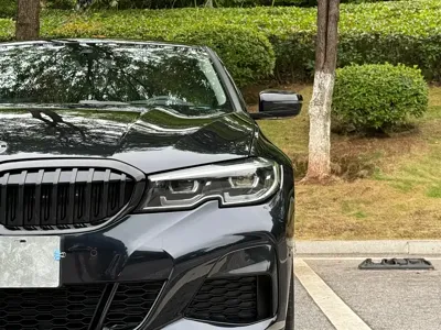 BMW 3 Series 2021, 50000 км, за 138800 CNY
