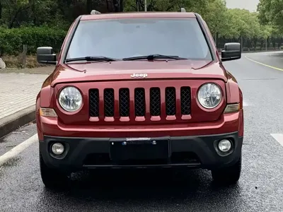 Jeep Patriot 2014, 98000 км, за 19800 CNY