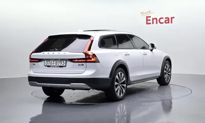 Volvo V90 2021, 97412 км, за 32990000 KRW