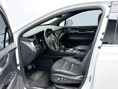 Cadillac XT5 2022, 30000 км, за 116800 CNY