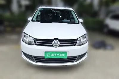 Volkswagen Sharan 2018, 74700 км, за 110447.11 CNY