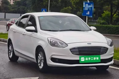 Ford Escort 2019, 102500 км, за 40679.05 CNY