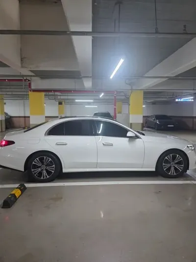 Mercedes-Benz E-Class 2024, 13000 км, за 60040000 KRW