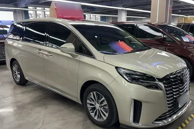Buick GL8 2023, 47300 км, за 208608.15 CNY