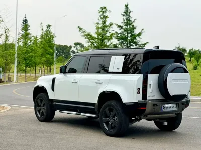 Land Rover Defender 2024, 10000 км, за 658000 CNY - фото 11