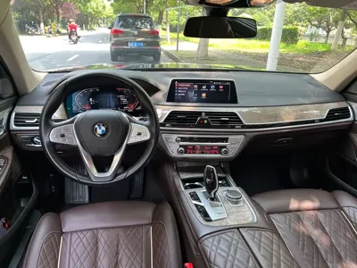 BMW 7 Series 2021, 60000 км, за 338000 CNY - фото 10