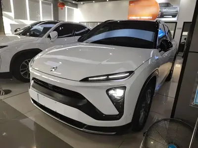 Nio ES6 · 2023 год