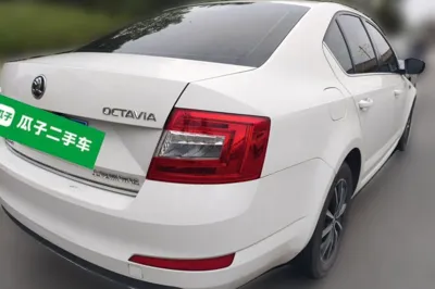 Skoda Octavia 2017, 107500 км, за 36453.92 CNY - фото 6