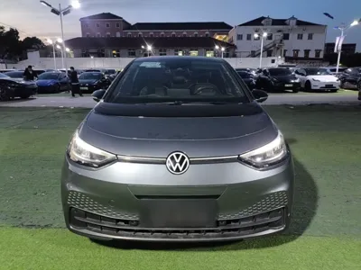 Volkswagen ID.3 2023, 5300 км, за 96524.37 CNY