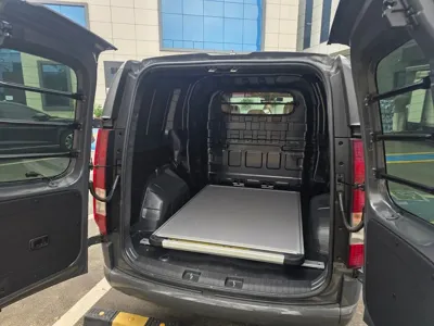 Hyundai Staria 2025, 5000 км, за 32000000 KRW - фото 9
