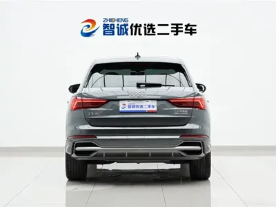Audi Q3 2022, 36000 км, за 175000 CNY