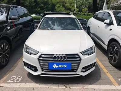 Audi A4L 2020, 78500 км, за 101000 CNY