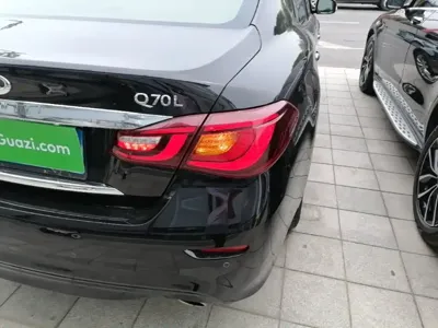 Infiniti Q70 2018, 116600 км, за 75800 CNY - фото 8