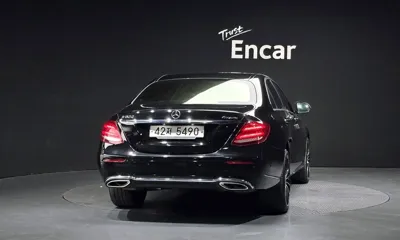 Mercedes-Benz E-Class 2019, 99176 км, за 24500000 KRW