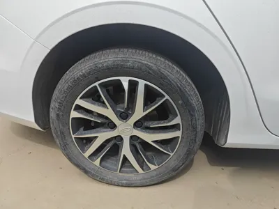 Geely Auto Emgrand 2022, 67500 км, за 46144.62 CNY - фото 6