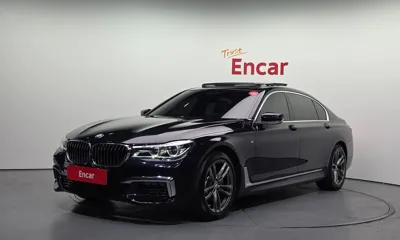 BMW 7-Series · 2018 год