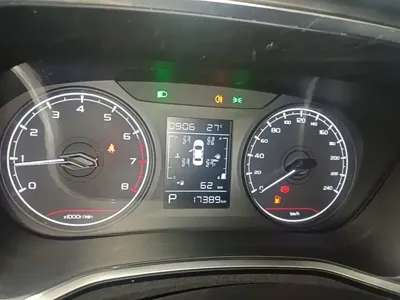 Geely Emgrand S 2024, 17400 км, за 52900 CNY - фото 12