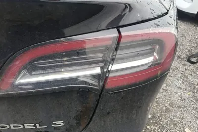 Tesla Model 3 2019, 82100 км, за 114817.7 CNY - фото 14