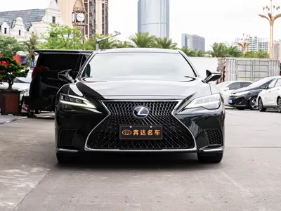 Lexus LS 2021, 102000 км, за 459600 CNY